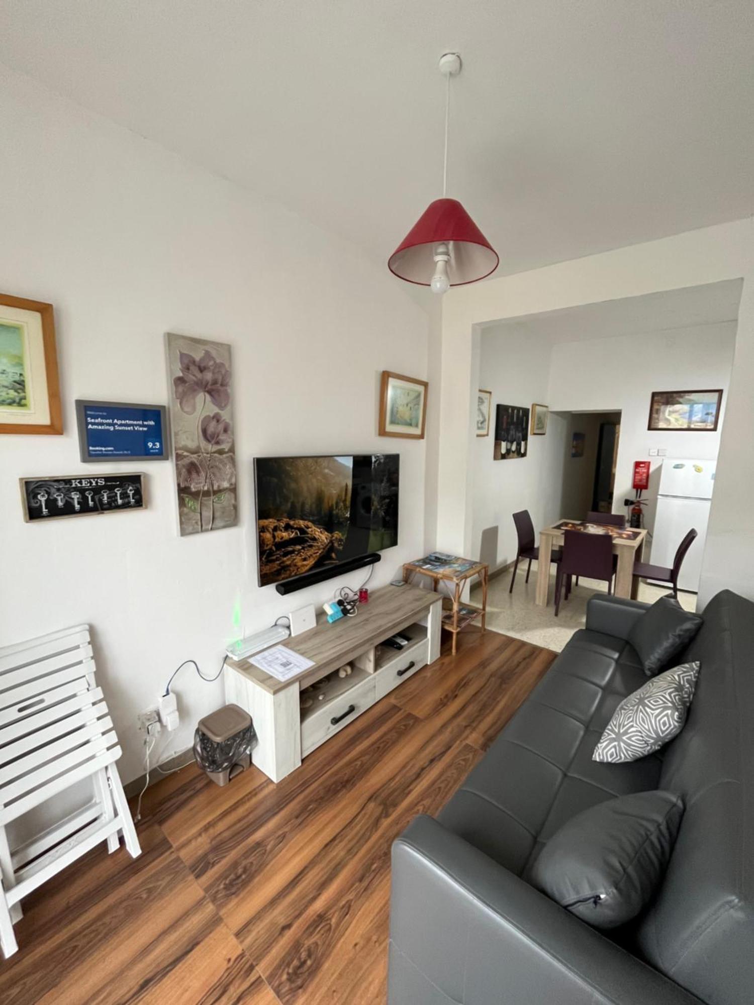 Seafront Apartment With Amazing Sunset View Xlendi Eksteriør bilde